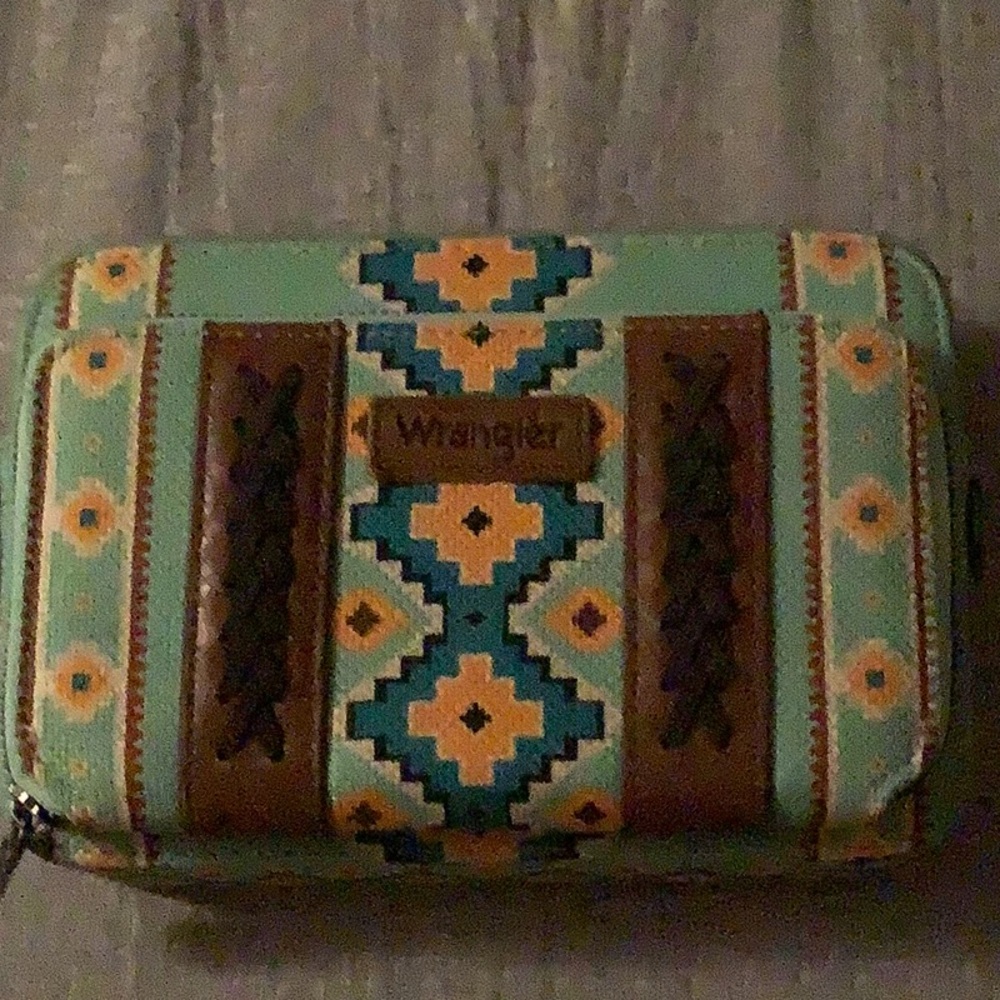 Wrangler Southwestern Printed Purse